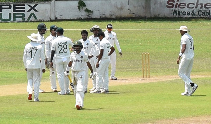 ব্যর্থ মুমিনুল, রান পাননি সাদমান, দুর্দান্ত মিরাজ ব্যর্থ মুমিনুল, রান পাননি সাদমান, দুর্দান্ত মিরাজ