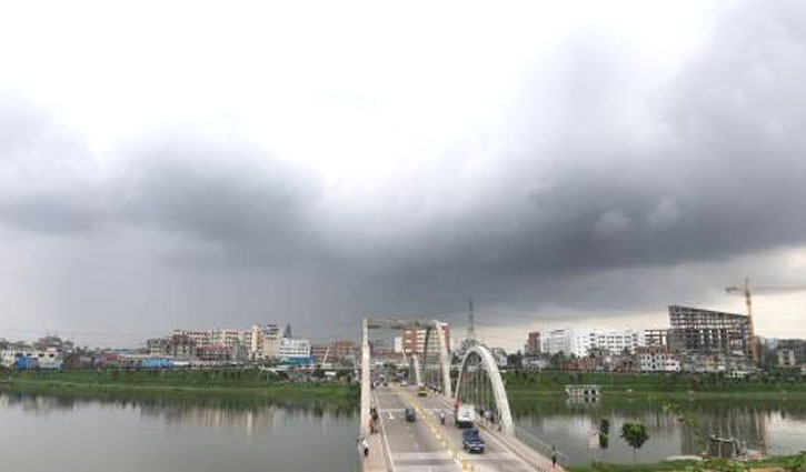ঈদ আনন্দে বাদ সেধেছে বৃষ্টি ঈদ আনন্দে বাদ সেধেছে বৃষ্টি