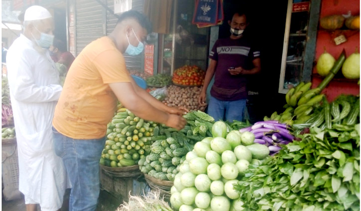 হিলিতে সবজির দাম দ্বিগুণ হিলিতে সবজির দাম দ্বিগুণ
