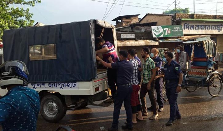 জয়পুরহাটে জেলা ছাত্রদলের সভাপতিসহ গ্রেপ্তার ৭ জয়পুরহাটে জেলা ছাত্রদলের সভাপতিসহ গ্রেপ্তার ৭