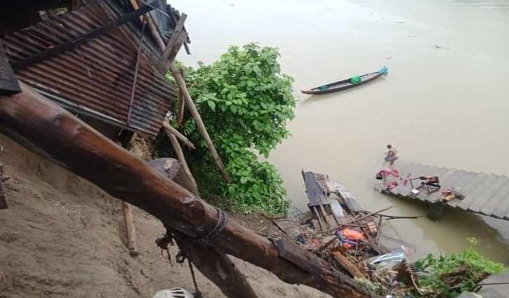 কাপ্তাইয়ে পাহাড় ধ্বসে ৩টি ঘর বিধ্বস্ত, আহত ১