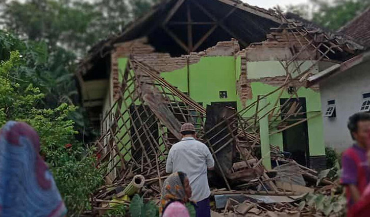 ইন্দোনেশিয়ায় ৬ মাত্রার ভূমিকম্প, নিহত ৬ ইন্দোনেশিয়ায় ৬ মাত্রার ভূমিকম্প, নিহত ৬