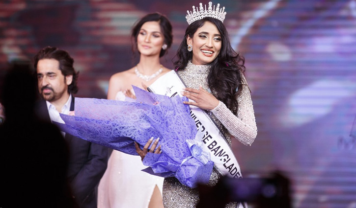 বিজয়ীর মুকুট পরে পুরোনো বিতর্কে মিথিলা বিজয়ীর মুকুট পরে পুরোনো বিতর্কে মিথিলা