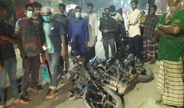 ট্রাকচাপায় ২ মোটরসাইকেল আরোহী নিহত ট্রাকচাপায় ২ মোটরসাইকেল আরোহী নিহত