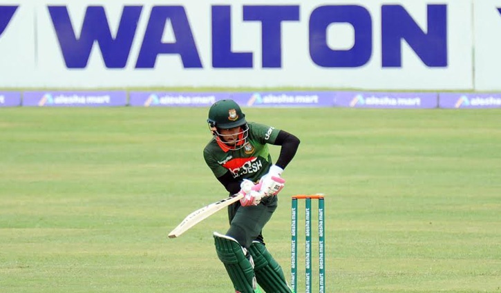 আঁটসাঁট বোলিংয়ে ব্যাটসম্যানদের সামনে কঠিন পরীক্ষা
