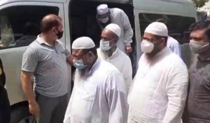 সোনারগাঁয়ের রয়েল রিসোর্টে হামলা : মাওলানা ইকবালসহ গ্রেপ্তার ৪ সোনারগাঁয়ের রয়েল রিসোর্টে হামলা : মাওলানা ইকবালসহ গ্রেপ্তার ৪