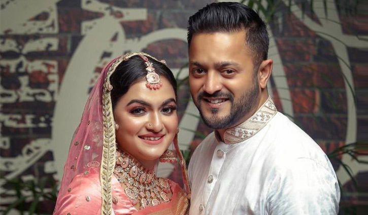 অভিনেত্রীর গোপন বিয়ে, তিন মাস পর স্বীকার অভিনেত্রীর গোপন বিয়ে, তিন মাস পর স্বীকার