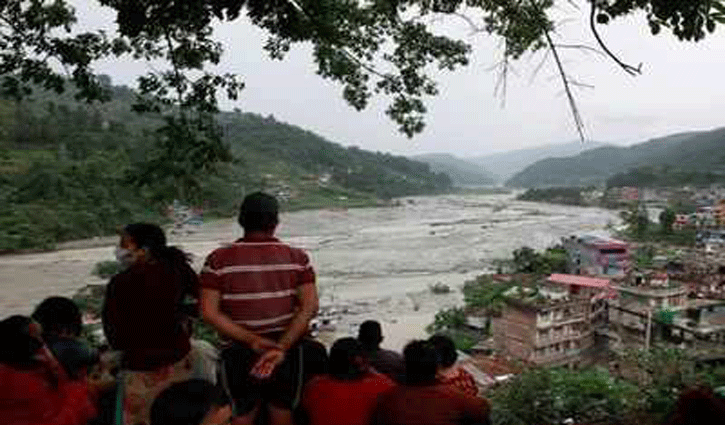 নেপালে বন্যায় ১৬ জনের মৃত্যু, নিখোঁজ ২২ নেপালে বন্যায় ১৬ জনের মৃত্যু, নিখোঁজ ২২