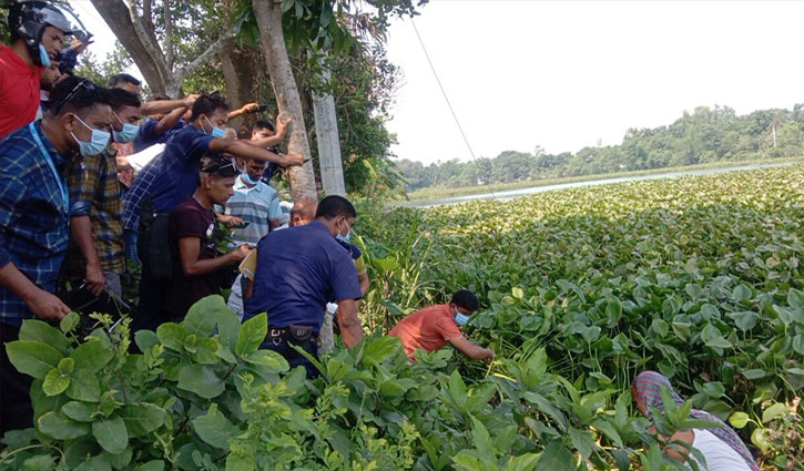 ‘ঘুরতে যাওয়ার কথা বলে স্ত্রীকে নিয়ে হত্যা’ ‘ঘুরতে যাওয়ার কথা বলে স্ত্রীকে নিয়ে হত্যা’