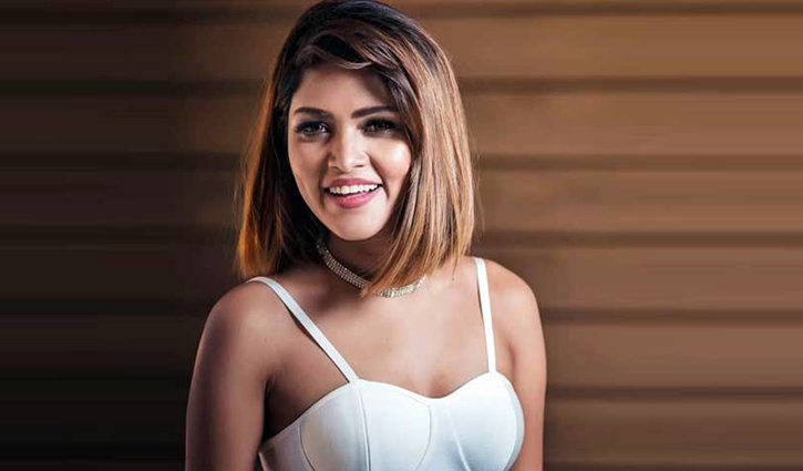এবারের ঈদটা আমার কাছে স্পেশাল: পিয়া এবারের ঈদটা আমার কাছে স্পেশাল: পিয়া