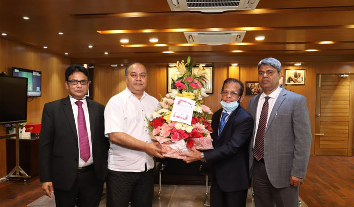 পুঁজিবাজার উন্নয়নে কমিশনকে অভিনন্দন জানালো ডিএসই পুঁজিবাজার উন্নয়নে কমিশনকে অভিনন্দন জানালো ডিএসই