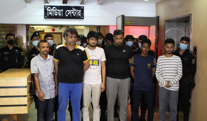 উত্তরার ল্যাবে তৈরি হচ্ছে ভয়ঙ্কর মাদক ‘আইস’ উত্তরার ল্যাবে তৈরি হচ্ছে ভয়ঙ্কর মাদক ‘আইস’