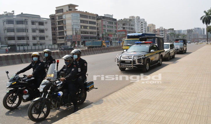 করোনা রোধে র্যাবের সচেতনতামূলক কার্যক্রম করোনা রোধে র্যাবের সচেতনতামূলক কার্যক্রম