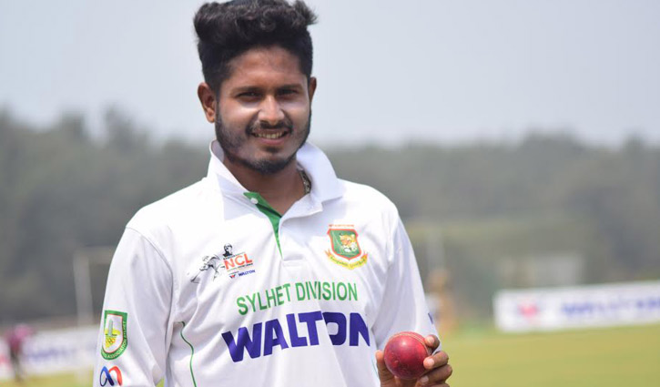 রাহাতুল একাই নিলেন ৭ উইকেট রাহাতুল একাই নিলেন ৭ উইকেট