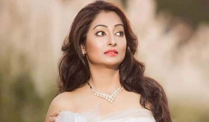 নায়িকা স্বর্ণার রিমান্ড মঞ্জুর নায়িকা স্বর্ণার রিমান্ড মঞ্জুর