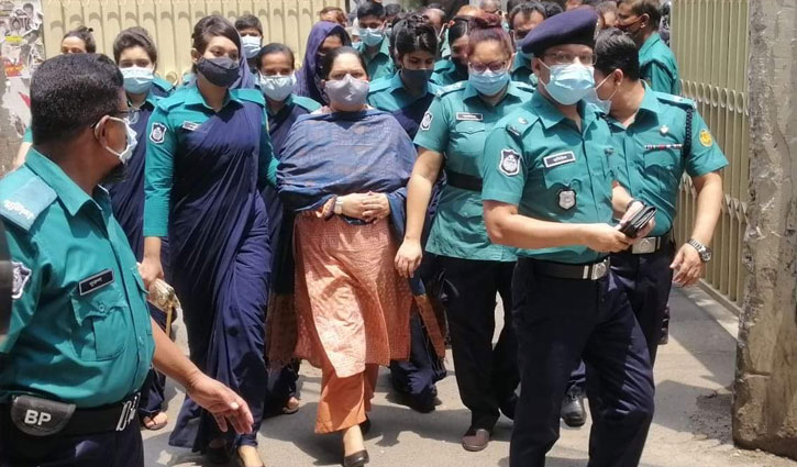 সাংবাদিক রোজিনার বিরুদ্ধে মামলা তদন্তে ডিবি পুলিশ সাংবাদিক রোজিনার বিরুদ্ধে মামলা তদন্তে ডিবি পুলিশ