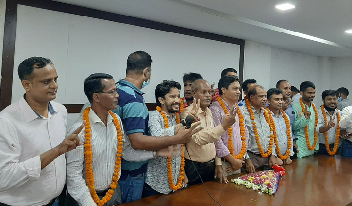 সেক্রেটারিয়েট রিপোর্টার্স ফোরামের সভাপতি তপন, সম্পাদক মাসউদ সেক্রেটারিয়েট রিপোর্টার্স ফোরামের সভাপতি তপন, সম্পাদক মাসউদ