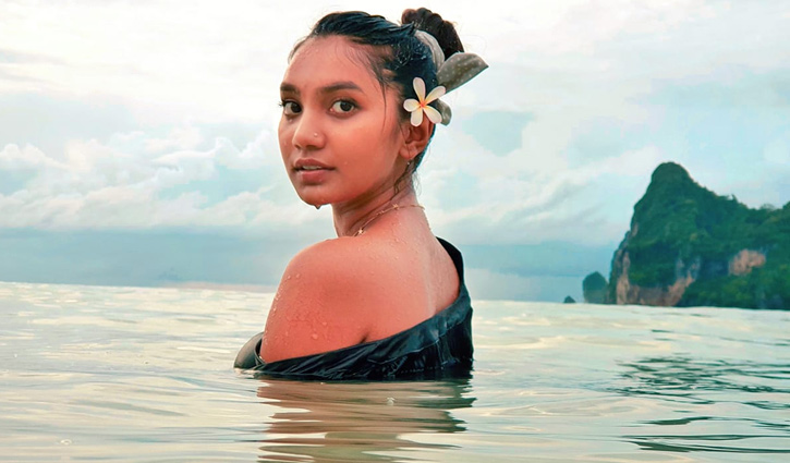 এবার সাইবার দুনিয়ার গল্প বলবেন সুনেরাহ এবার সাইবার দুনিয়ার গল্প বলবেন সুনেরাহ