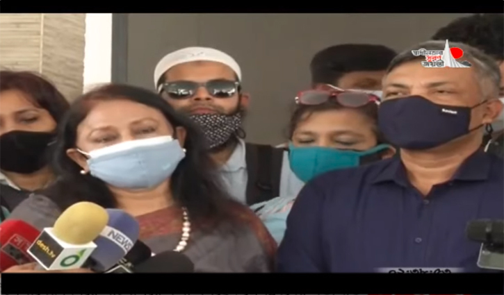 রোজিনাকে হেনস্তা ও লাঞ্ছিত করা হয়েছে: জাতীয় প্রেসক্লাব সভাপতি রোজিনাকে হেনস্তা ও লাঞ্ছিত করা হয়েছে: জাতীয় প্রেসক্লাব সভাপতি