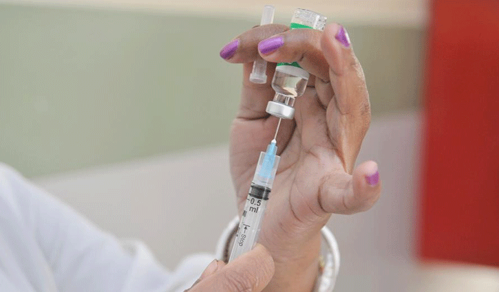 দ্বিতীয় ডোজে অন্য টিকার কথা ভাবছে স্বাস্থ্য অধিদপ্তর