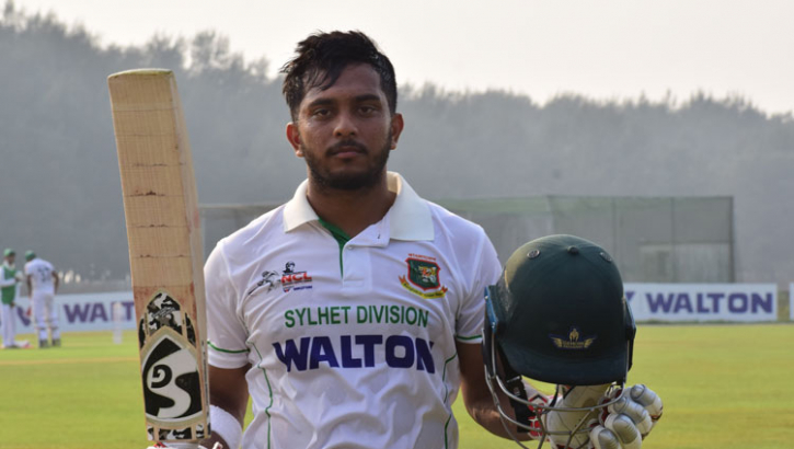 সিলেটকে বিপদ থেকে উদ্ধার করলেন জাকির সিলেটকে বিপদ থেকে উদ্ধার করলেন জাকির