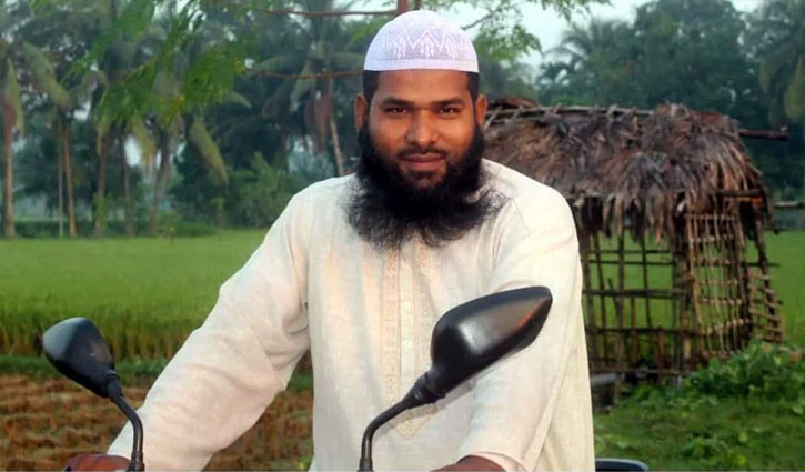 স্ত্রীকে রেখে নিজ মাদ্রাসার দশম শ্রেণির ছাত্রীকে বিয়ে করলেন শিক্ষক স্ত্রীকে রেখে নিজ মাদ্রাসার দশম শ্রেণির ছাত্রীকে বিয়ে করলেন শিক্ষক
