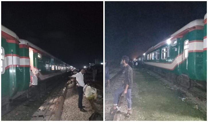 কসবায় ইঞ্জিন বিকল, ট্রেন চলাচল বন্ধ কসবায় ইঞ্জিন বিকল, ট্রেন চলাচল বন্ধ