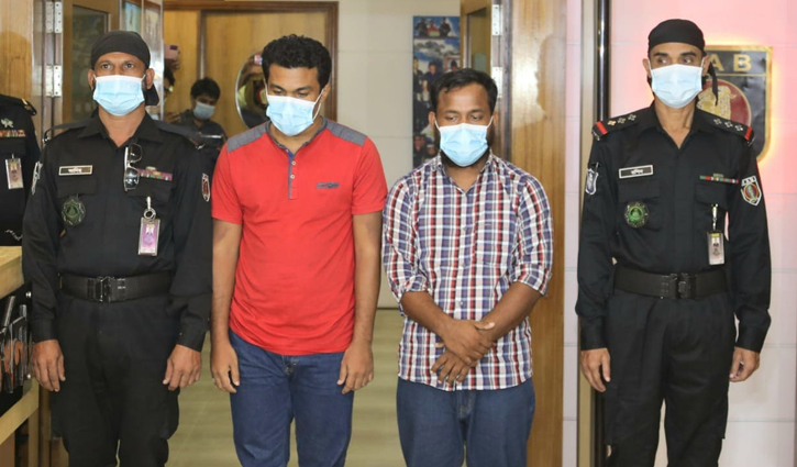 কাপড়-আচার বিক্রির আড়ালে আইস ব্যবসা কাপড়-আচার বিক্রির আড়ালে আইস ব্যবসা