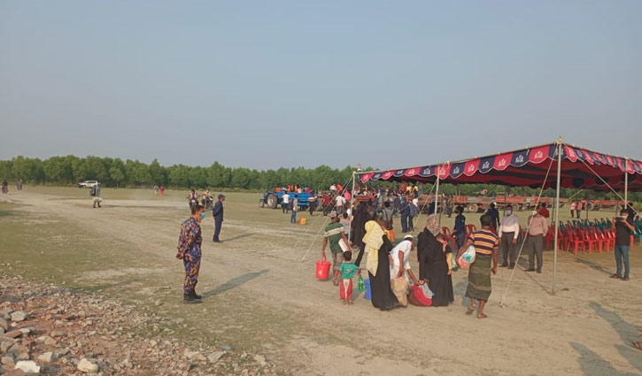 ভাসানচরে পৌঁছেছে আরও ৩৭৯ রোহিঙ্গা ভাসানচরে পৌঁছেছে আরও ৩৭৯ রোহিঙ্গা