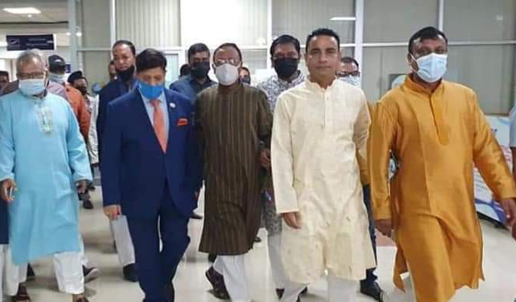 ‘রোহিঙ্গাদের সন্ত্রাসী তৎপরতা রোধে প্রয়োজনে গুলি’ ‘রোহিঙ্গাদের সন্ত্রাসী তৎপরতা রোধে প্রয়োজনে গুলি’