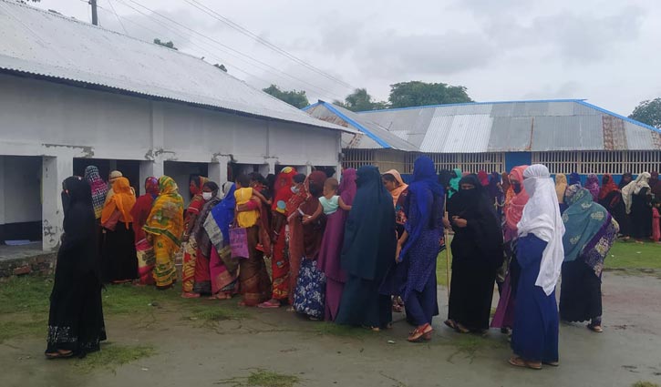 বাগেরহাটে ২ চেয়ারম্যান প্রার্থীর ভোট বর্জন বাগেরহাটে ২ চেয়ারম্যান প্রার্থীর ভোট বর্জন