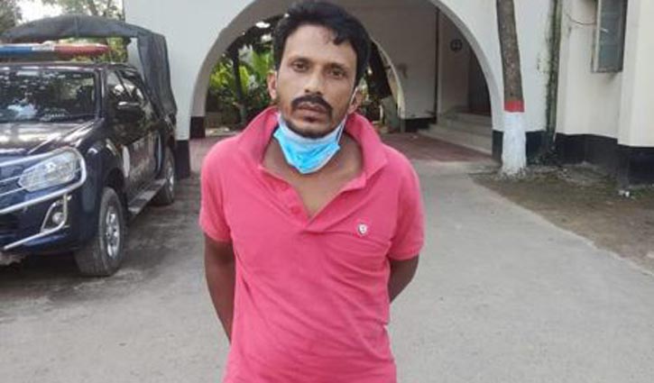 শিক্ষক হত্যা মামলার ফাঁসির আসামি গাজীপুরে গ্রেপ্তার শিক্ষক হত্যা মামলার ফাঁসির আসামি গাজীপুরে গ্রেপ্তার