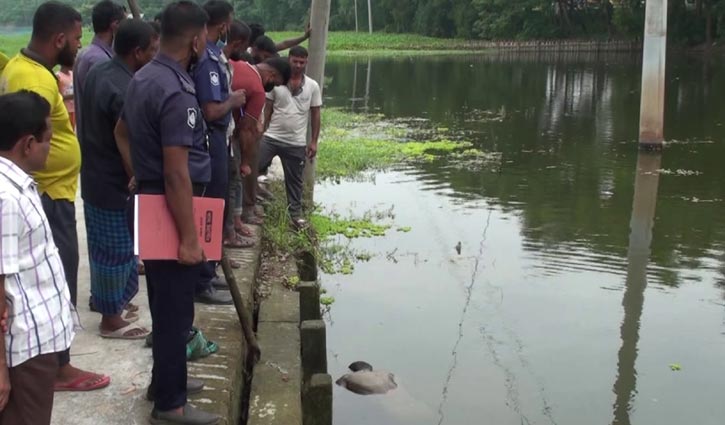 জলাশয় থেকে মাহেন্দ্র চালকের মরদেহ উদ্ধার জলাশয় থেকে মাহেন্দ্র চালকের মরদেহ উদ্ধার
