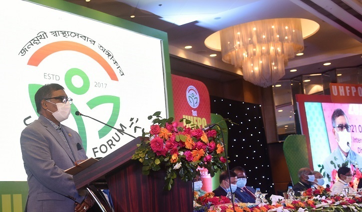 এক শ্রেণির মানুষ না বুঝেই সমালোচনা করে: স্বাস্থ্যমন্ত্রী এক শ্রেণির মানুষ না বুঝেই সমালোচনা করে: স্বাস্থ্যমন্ত্রী
