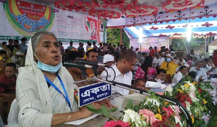 ‘মানুষ এখন ভিক্ষা নেয় না চাল ডেকে দিতে হয়’ ‘মানুষ এখন ভিক্ষা নেয় না চাল ডেকে দিতে হয়’
