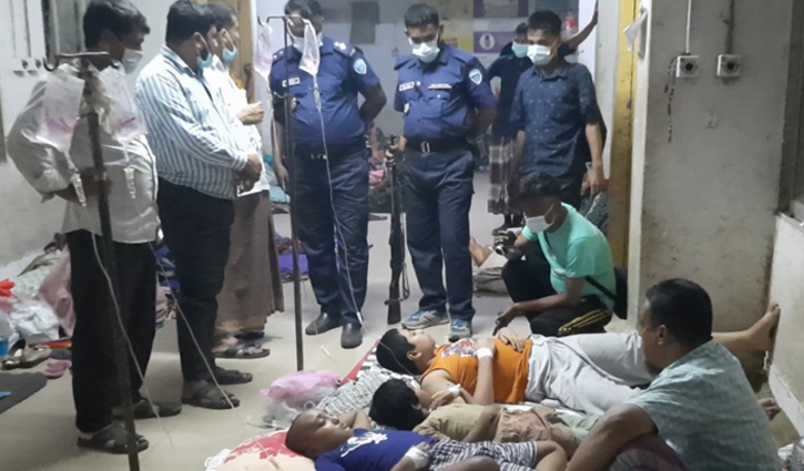 ঘরে আগুন দিয়ে সন্তানদের নিয়ে মায়ের আত্মহত্যার চেষ্টা