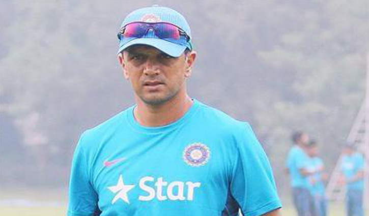 ভারতের কোচ হওয়ার দৌড়ে দ্রাবিড় ভারতের কোচ হওয়ার দৌড়ে দ্রাবিড়