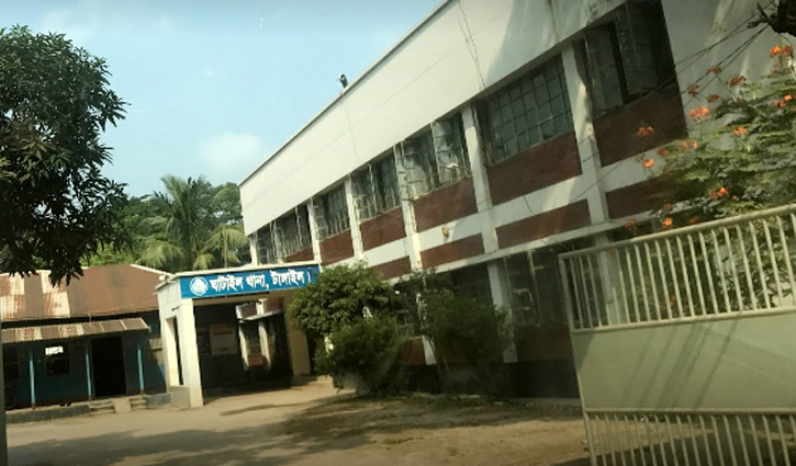 টাঙ্গাইলে স্ত্রীকে হত্যার পর স্বামীর আত্মহত্যার চেষ্টা টাঙ্গাইলে স্ত্রীকে হত্যার পর স্বামীর আত্মহত্যার চেষ্টা