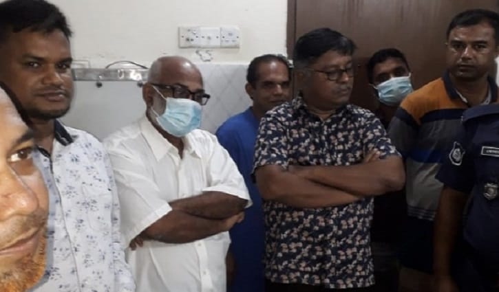 ‘গোপন বৈঠক’ থেকে ১৭ জামায়াত নেতাকর্মী আটক ‘গোপন বৈঠক’ থেকে ১৭ জামায়াত নেতাকর্মী আটক