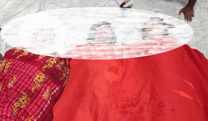 খুলনায় মা-বাবা ও কন্যা হত্যায় মামলা, আটক ৪ খুলনায় মা-বাবা ও কন্যা হত্যায় মামলা, আটক ৪
