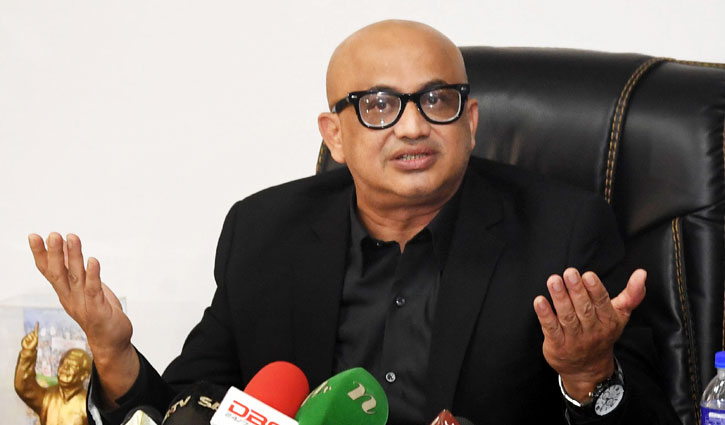 প্রধানমন্ত্রী বললে আগুনে ঝাঁপ দেব: মুরাদ প্রধানমন্ত্রী বললে আগুনে ঝাঁপ দেব: মুরাদ
