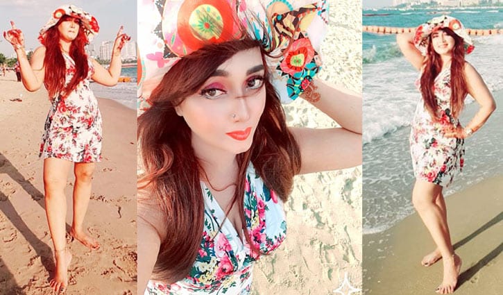 ‘কাঁচা বাদাম’ গানের সঙ্গে নাচলেন পলি