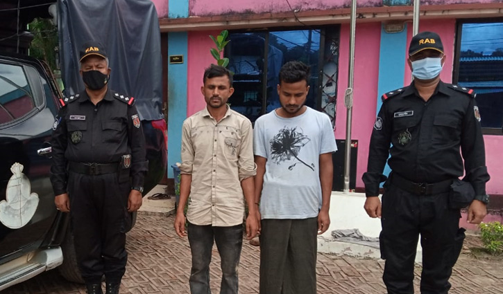 উখিয়ায় ৩ লাখ ইয়াবাসহ ২ যুবক আটক উখিয়ায় ৩ লাখ ইয়াবাসহ ২ যুবক আটক