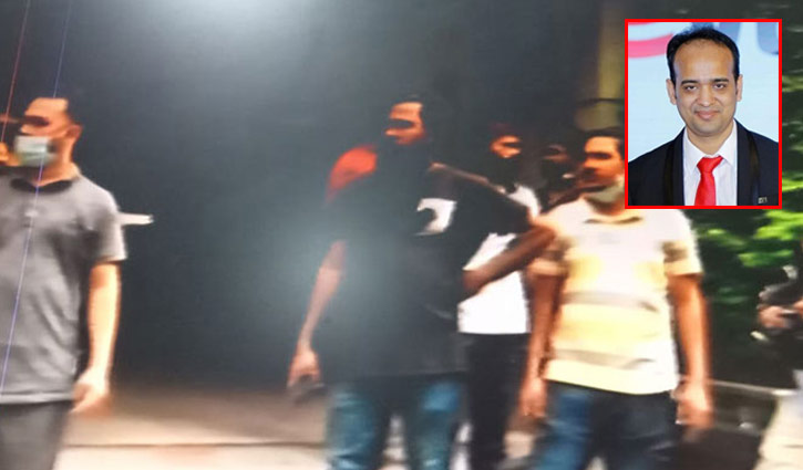 ইভ্যালির মালিকের মোহাম্মদপুরের বাসায় অভিযান চলছে