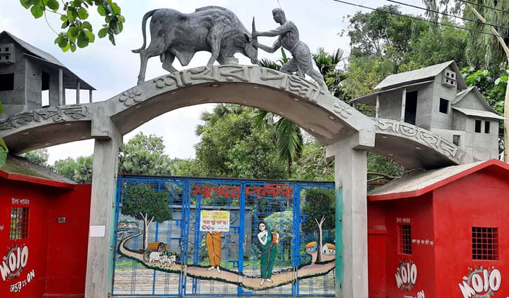 বিনোদন কেন্দ্রে ফিরছেন ভ্রমণ পিপাসুরা বিনোদন কেন্দ্রে ফিরছেন ভ্রমণ পিপাসুরা