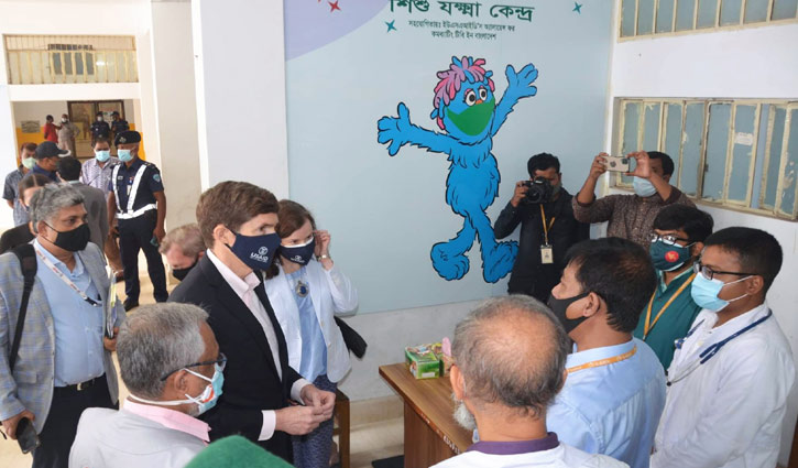 জাতিসংঘে শেখ হাসিনার ভাষণ আমাকে মুগ্ধ করেছে : মার্কিন রাষ্ট্রদূত জাতিসংঘে শেখ হাসিনার ভাষণ আমাকে মুগ্ধ করেছে : মার্কিন রাষ্ট্রদূত