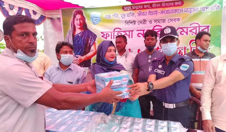 কালিহাতিতে সমাজসেবক মেরীর উদ্যোগে মাস্ক বিতরণ কালিহাতিতে সমাজসেবক মেরীর উদ্যোগে মাস্ক বিতরণ