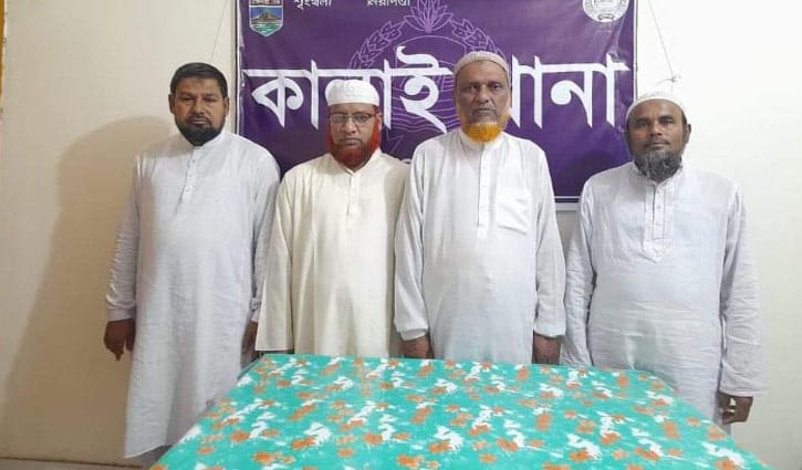 জেলা জামায়াতের আমীরসহ ৪ নেতা আটক জেলা জামায়াতের আমীরসহ ৪ নেতা আটক