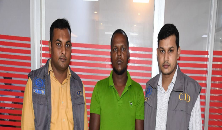 দুই বাসের প্রতিযোগিতায় ময়মনসিংহের ত্রিশালের মর্মান্তিক দুর্ঘটনা দুই বাসের প্রতিযোগিতায় ময়মনসিংহের ত্রিশালের মর্মান্তিক দুর্ঘটনা