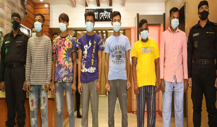 রেকি করে শ্যামলীর শোরুমে ডাকাতি: র্যাব রেকি করে শ্যামলীর শোরুমে ডাকাতি: র্যাব